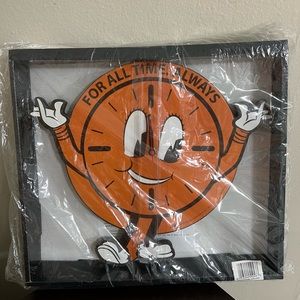 LOKI MISS MINUTES CLOCK